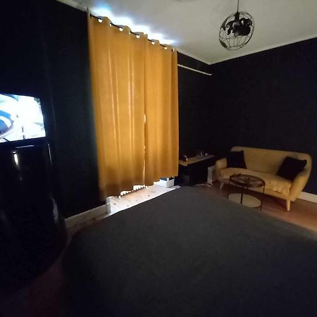L'Appart De Babou Rez De Chaussee Parking Free Draps Wifi Thiers Exteriör bild